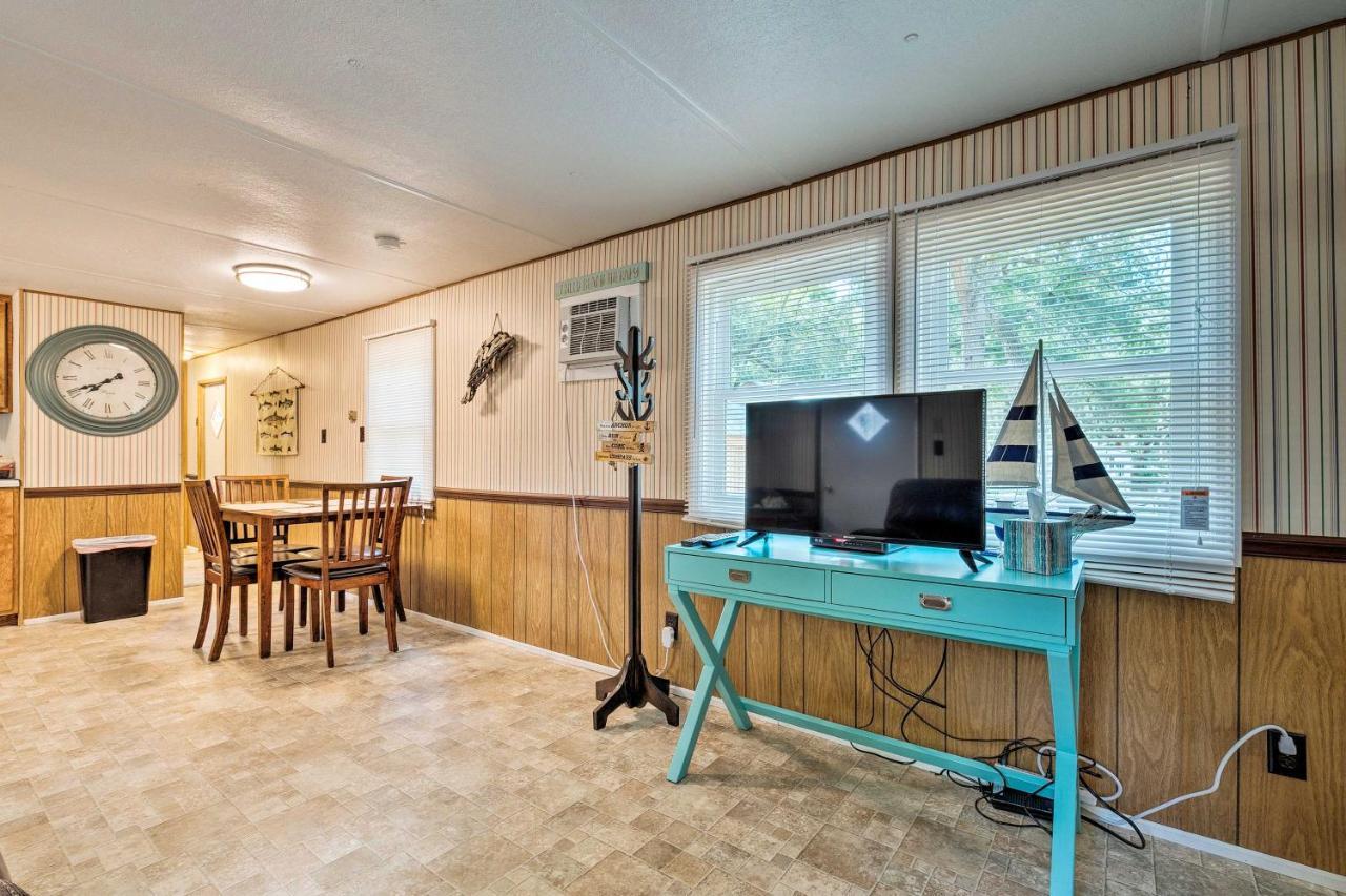 Cabin With Fire Pit, Walk To Steinhatchee River! エクステリア 写真