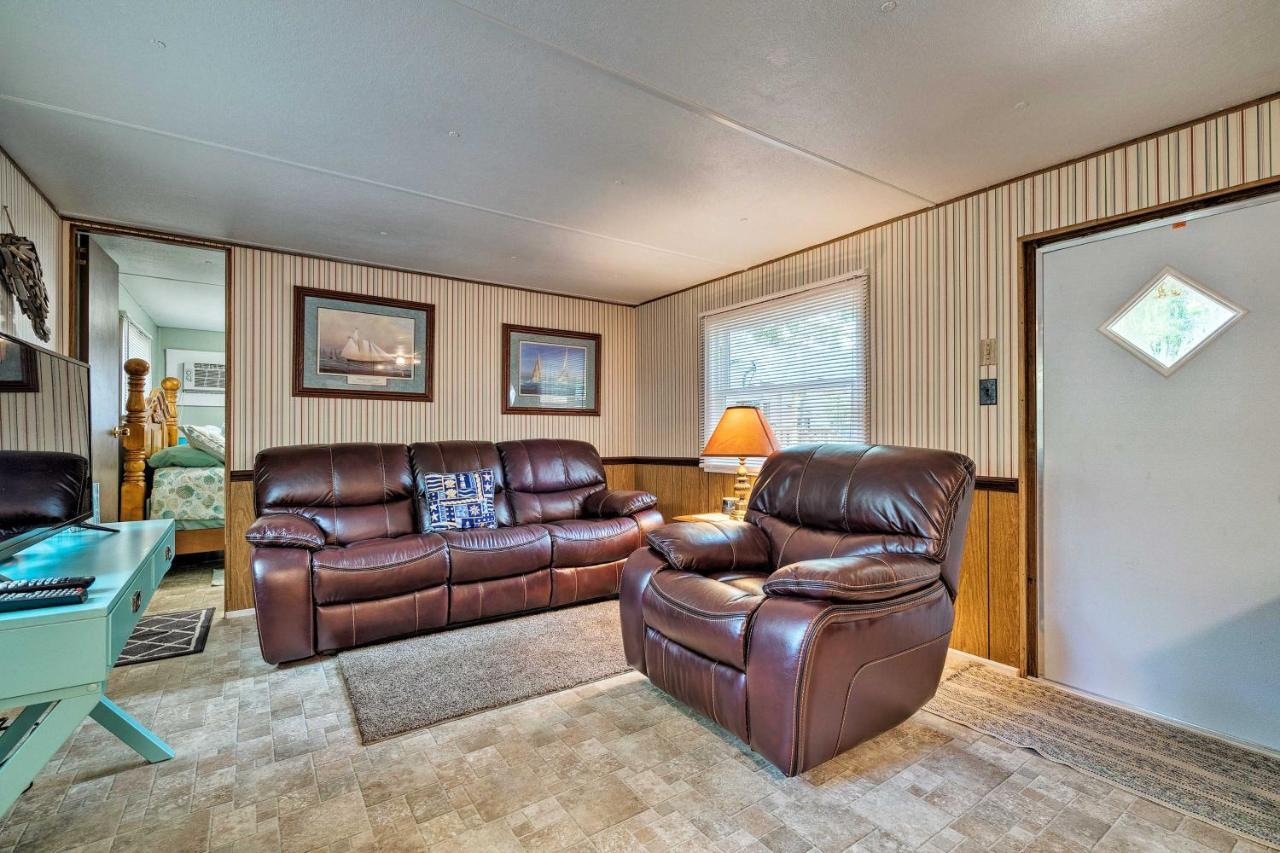 Cabin With Fire Pit, Walk To Steinhatchee River! エクステリア 写真