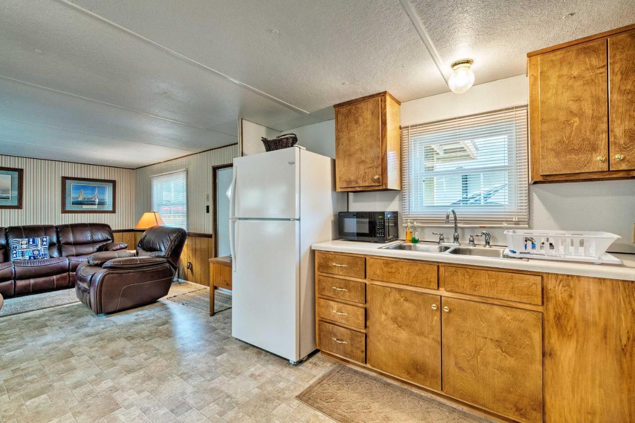 Cabin With Fire Pit, Walk To Steinhatchee River! エクステリア 写真